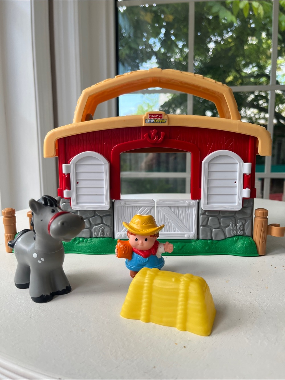 Fisher-Price Little People Red Barn Playset, farmer, haybale & Gray Horse
